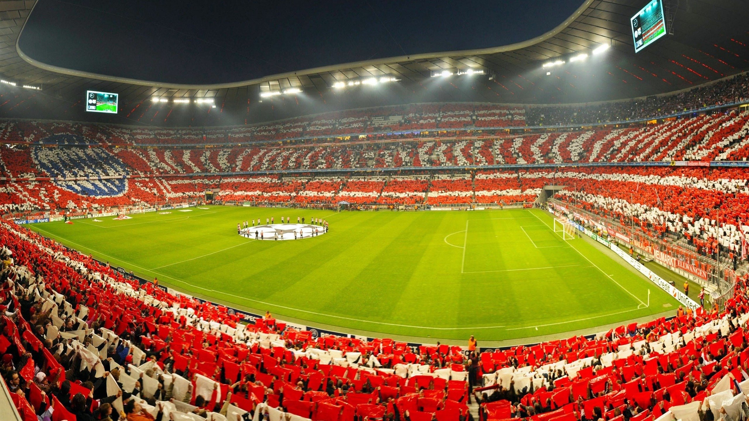 西甲“天王”闪耀全场，精彩进球和关键扑救赢得掌声，西甲首秀